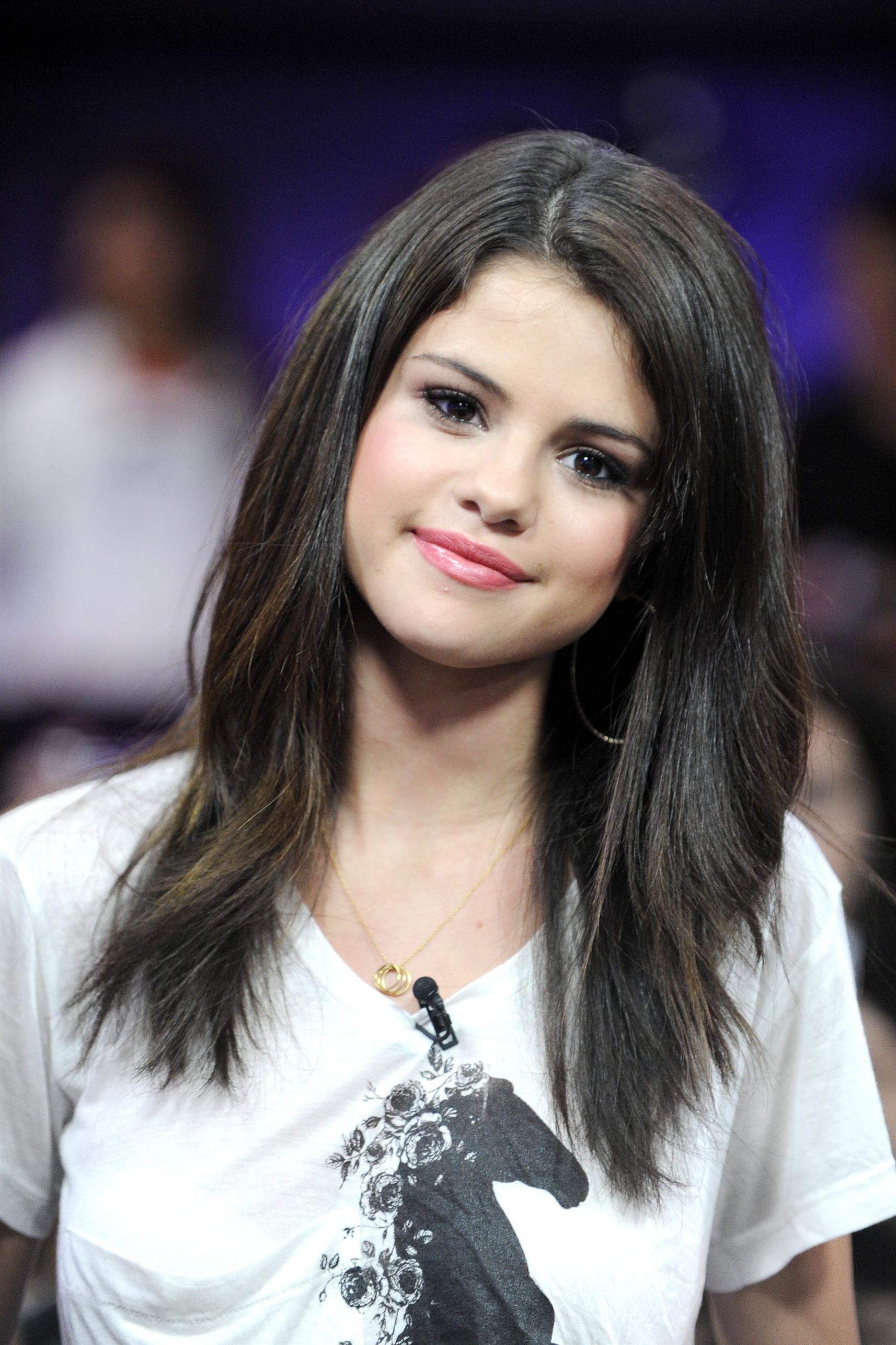 Selena Gomez appears on 'Much Music' | Picture 64490